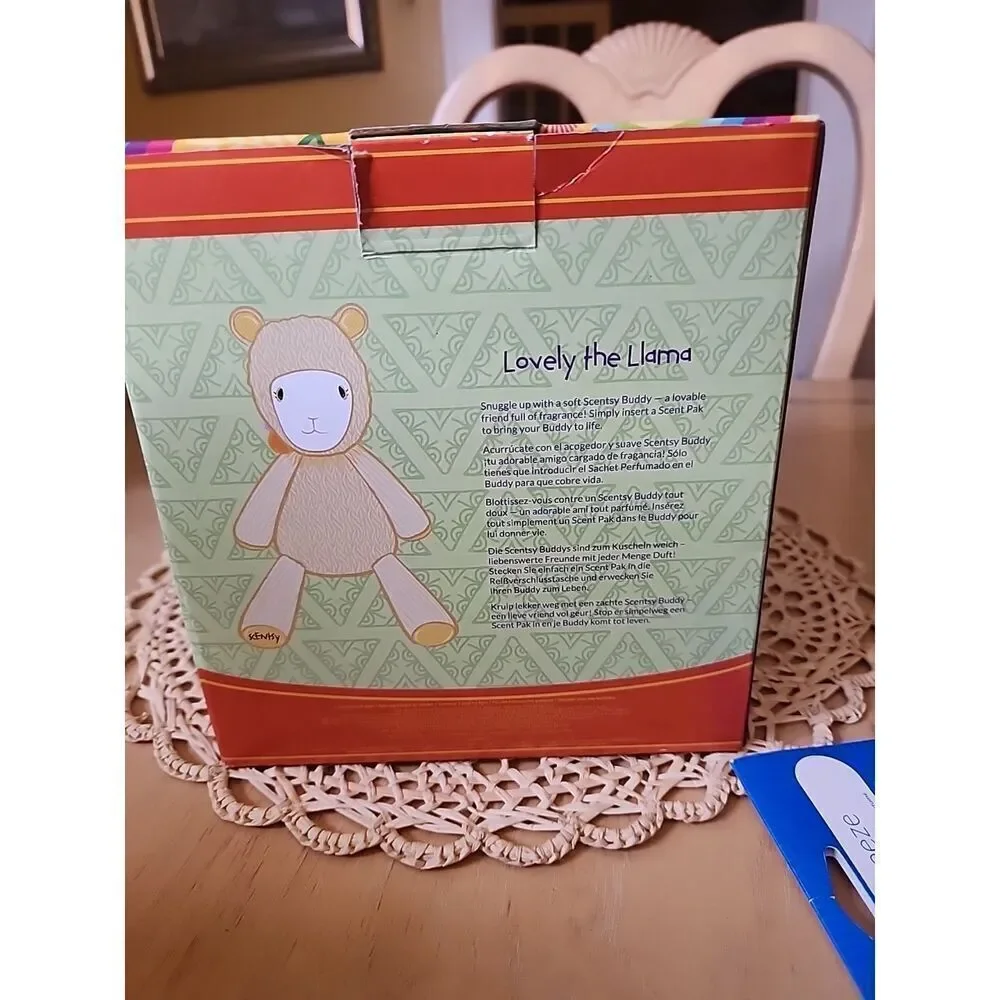 Scentsy Buddy Lovely The Llama Stuffed Animal With Scentsy Pad Clean Breeze